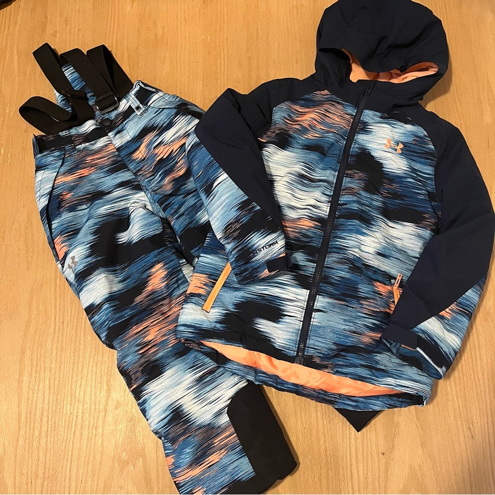 Under Armour Girls Winter Jacket and Snow Pants in size youth medium